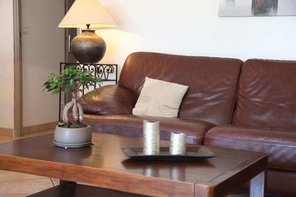 Cassis, Appartement 3 Chambres Avec Terrasse Номер фото